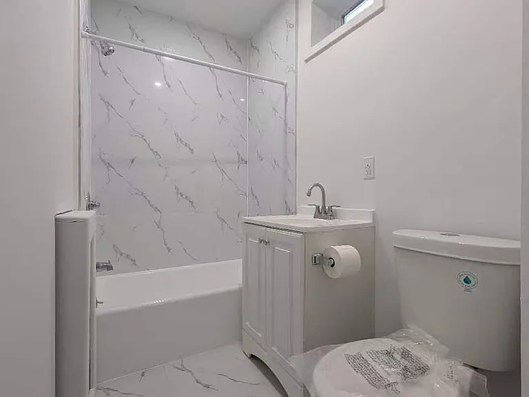 60 Maple Pkwy — Photo 3