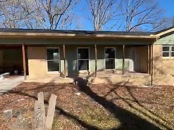 4th image of 4180 Liffey Ln