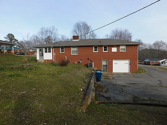 5th image of 110 Hillhaven Dr