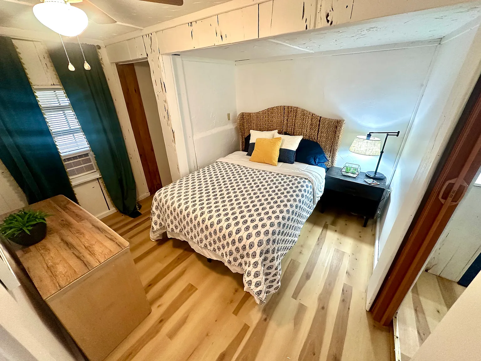 1 bed, 800 sqft, $1,475 — Photo 4