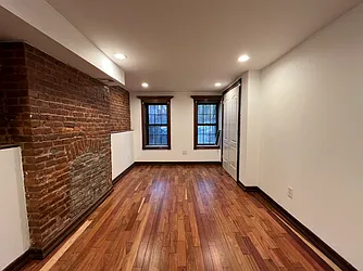 Rented by JB Mac Real Estate Inc.