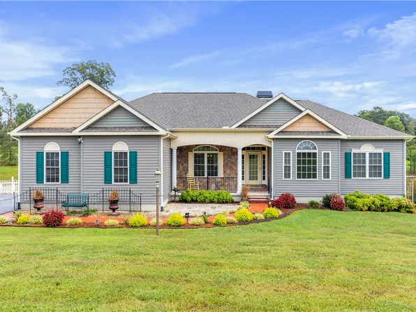 1807 Hastehill Dr, Walhalla, SC 29691