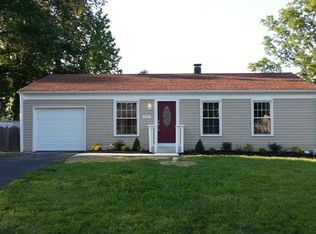 1007 Dauphine Ln, Ballwin, MO