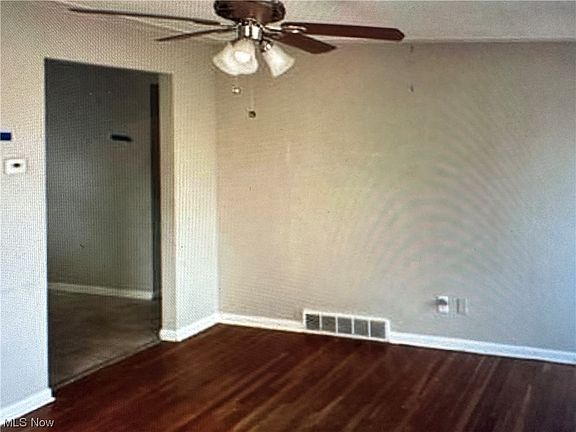 3rd image of 1601 W 28th St