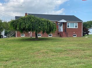 230 W Bay Front Rd, Lothian, MD 20711