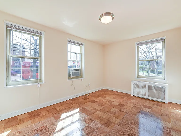 1401 Sheridan — Photo 18