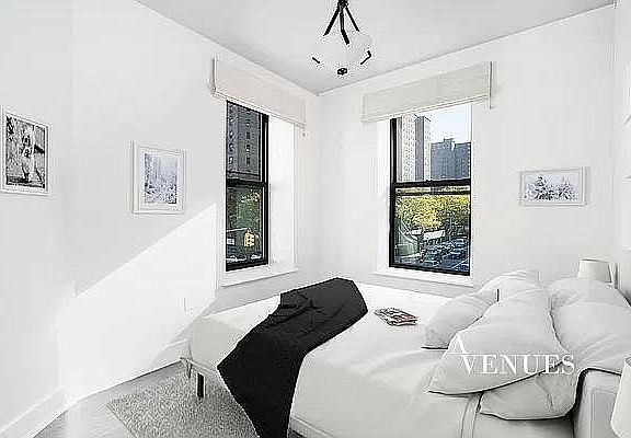 5th image of 346 E 105th St #5C