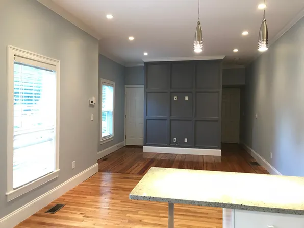 8-10 Washington St #10A, Hyde Park, MA 02136