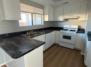 10547 Cochiti Rd #10547, Apple Valley, CA 92308