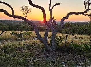 72.5 AC +/- SD5570 LOT 13, Rocksprings, TX 78880