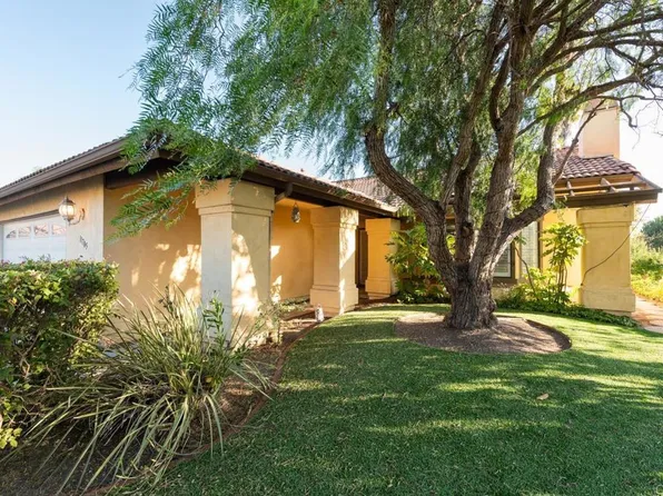 11705 Via Medanos, San Diego, CA 92128