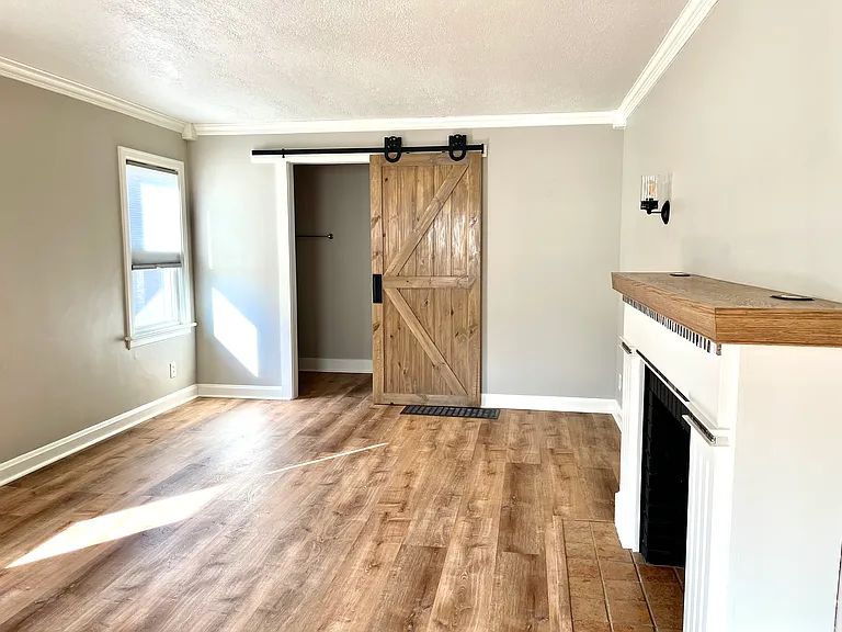 223 Linwood Ave NW — Photo 18