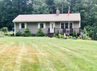 4 Copley Dr, Assonet, MA 02702