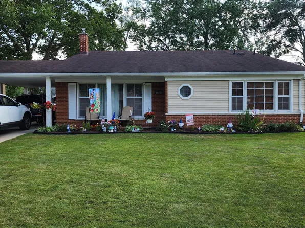 29603 Hillbrook St, Livonia, MI 48152