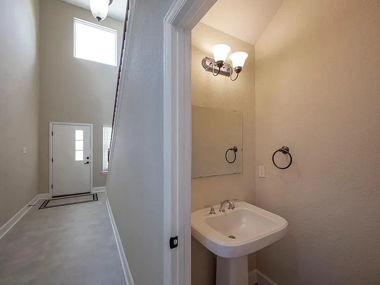 4210 Darter St — Photo 7