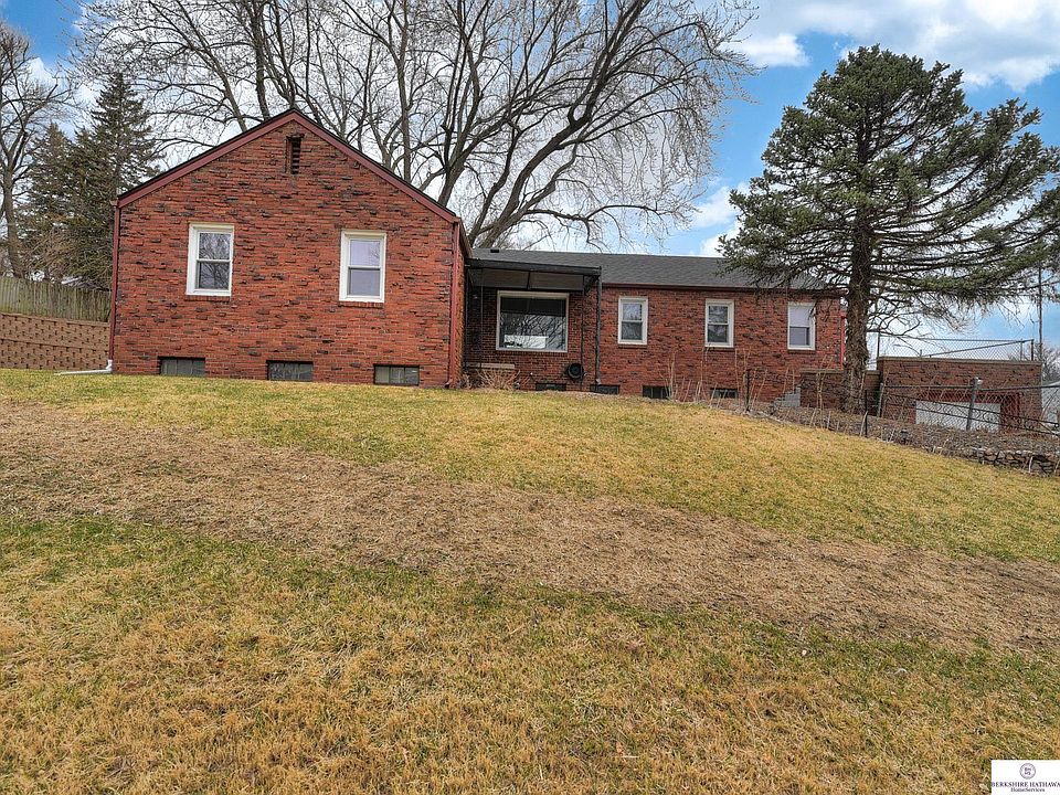 5805 Sprague St, Omaha, NE 68104 Zillow