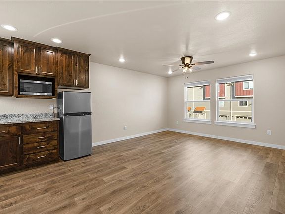 4th image of 7873 28th St Floor 2