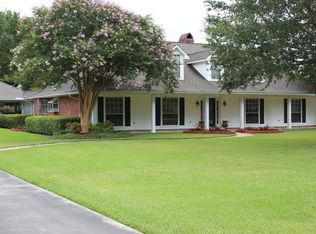 13486 J D Broussard Rd, Gonzales, LA 70737