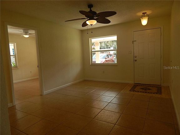 3rd image of 10823 Margaret Dr
