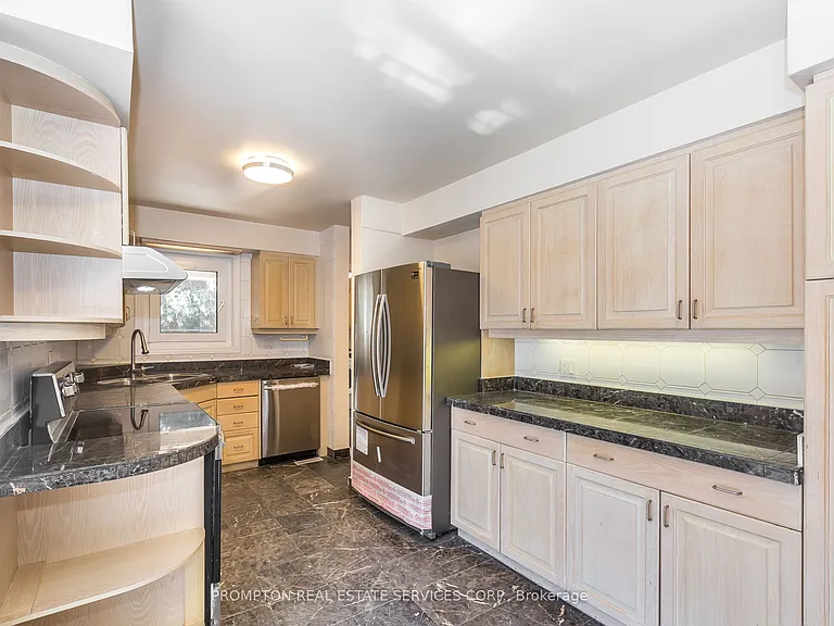 4 Sagewood Dr — Photo 12