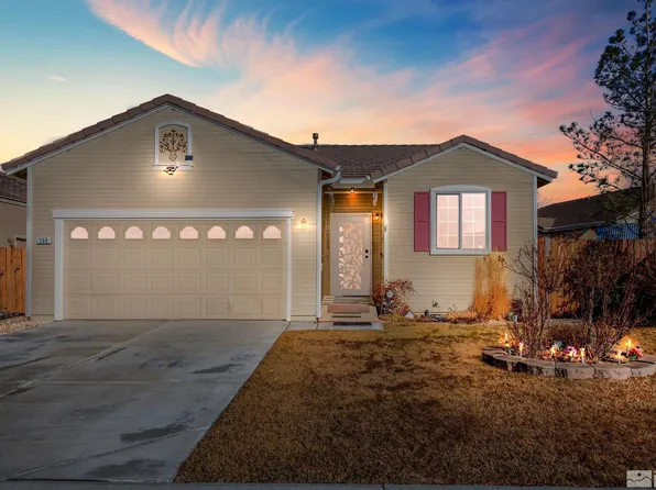 398 Royal Troon Dr, Dayton, NV 89403