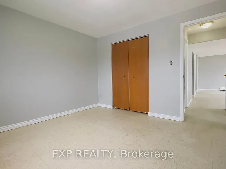 76 Brybeck Cres #202 — Photo 12