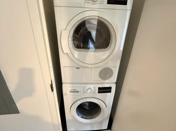 25 East 19th Street image 8 of 14