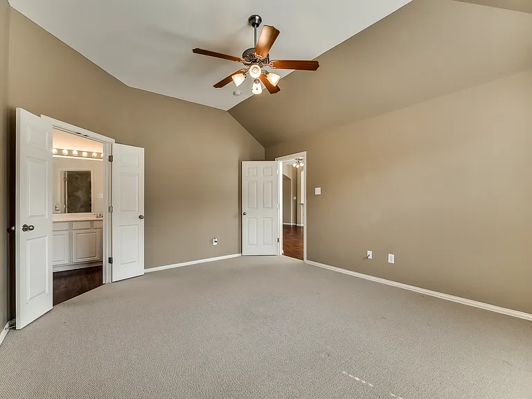 3209 Bloomfield Trl — Photo 14
