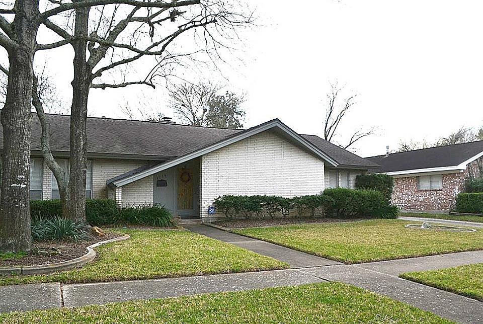 1st image of 1114 Montour Dr