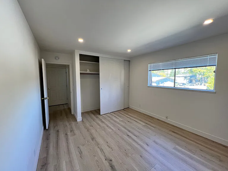 1300 Olive Ave — Photo 3