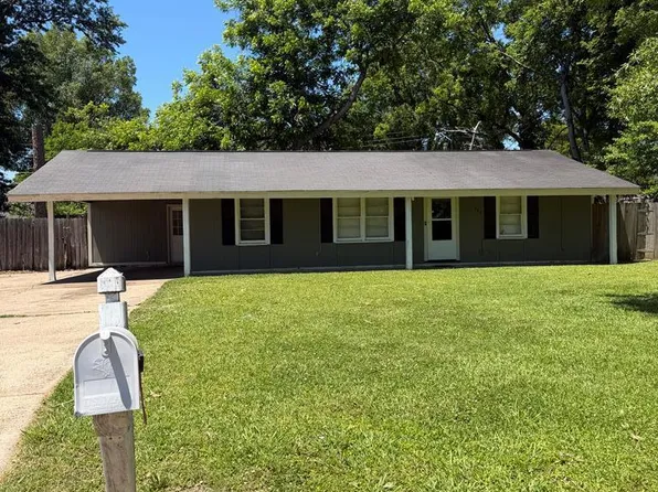 741 Jefferson Dr, Greenville, MS 38701