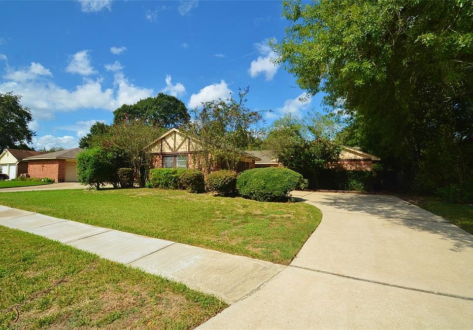 1st image of 14118 Barrone Dr