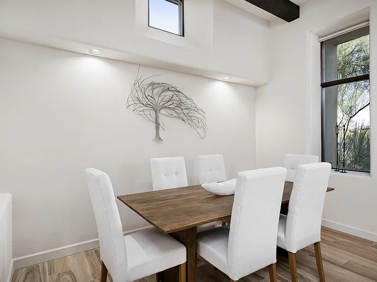 10071 E Graythorn Dr — Photo 5