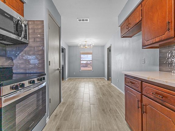 4th image of 602 Cardinal Dr