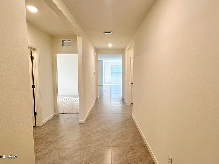 6495 Topaz Dr — Photo 3