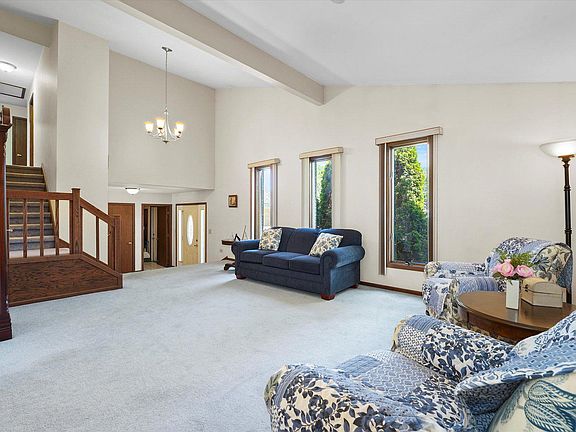 5th image of 6811 157th St