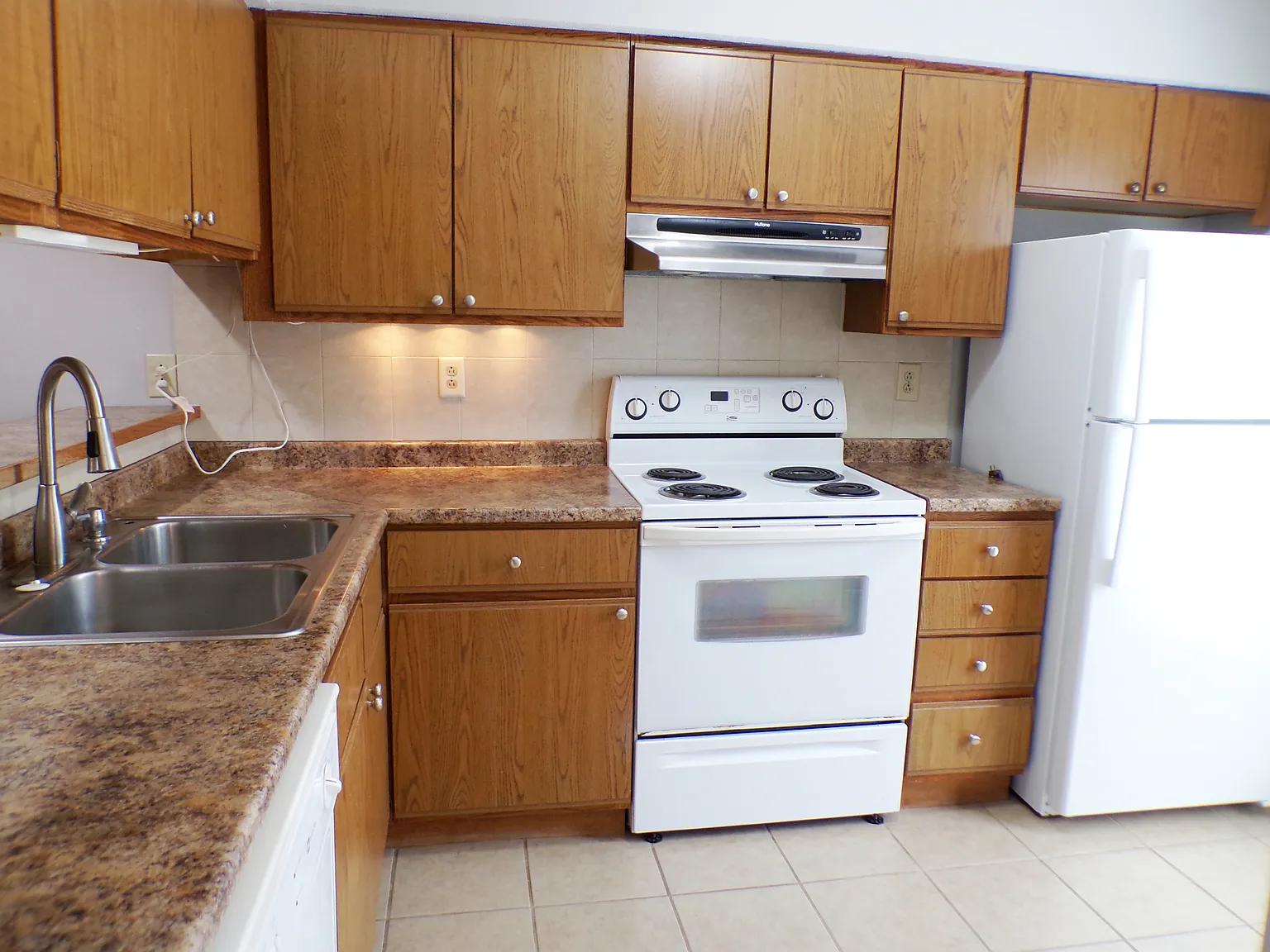 2 bed, 1.5 bath, $1,250 — Photo 4