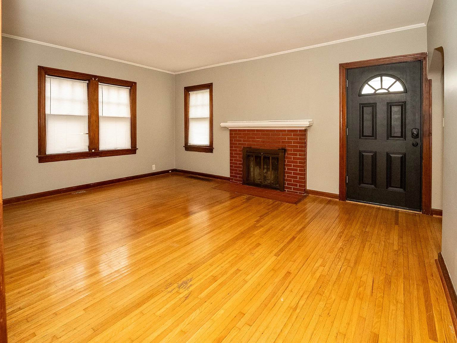 4 bed, 1393 sqft, $1,700 — Photo 4