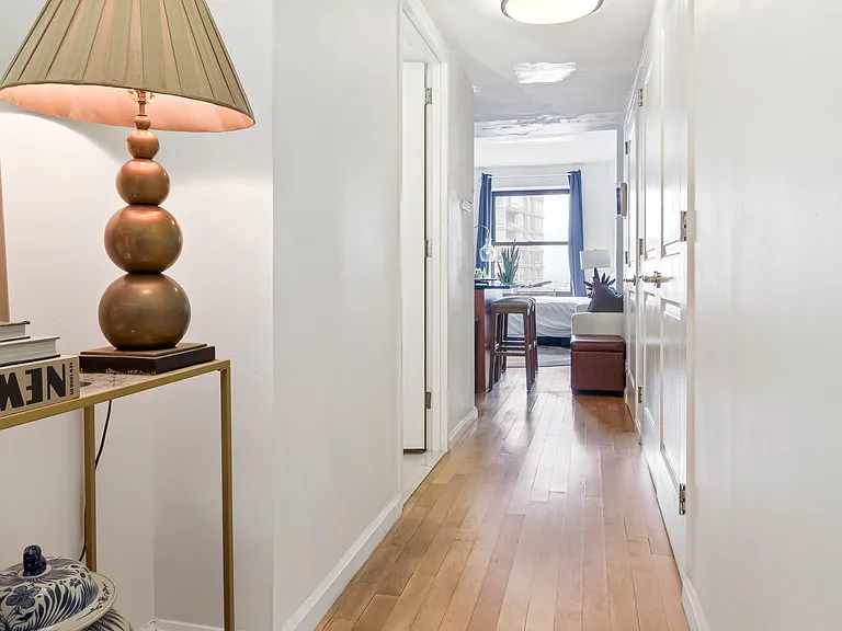 20 West St #29C — Photo 2