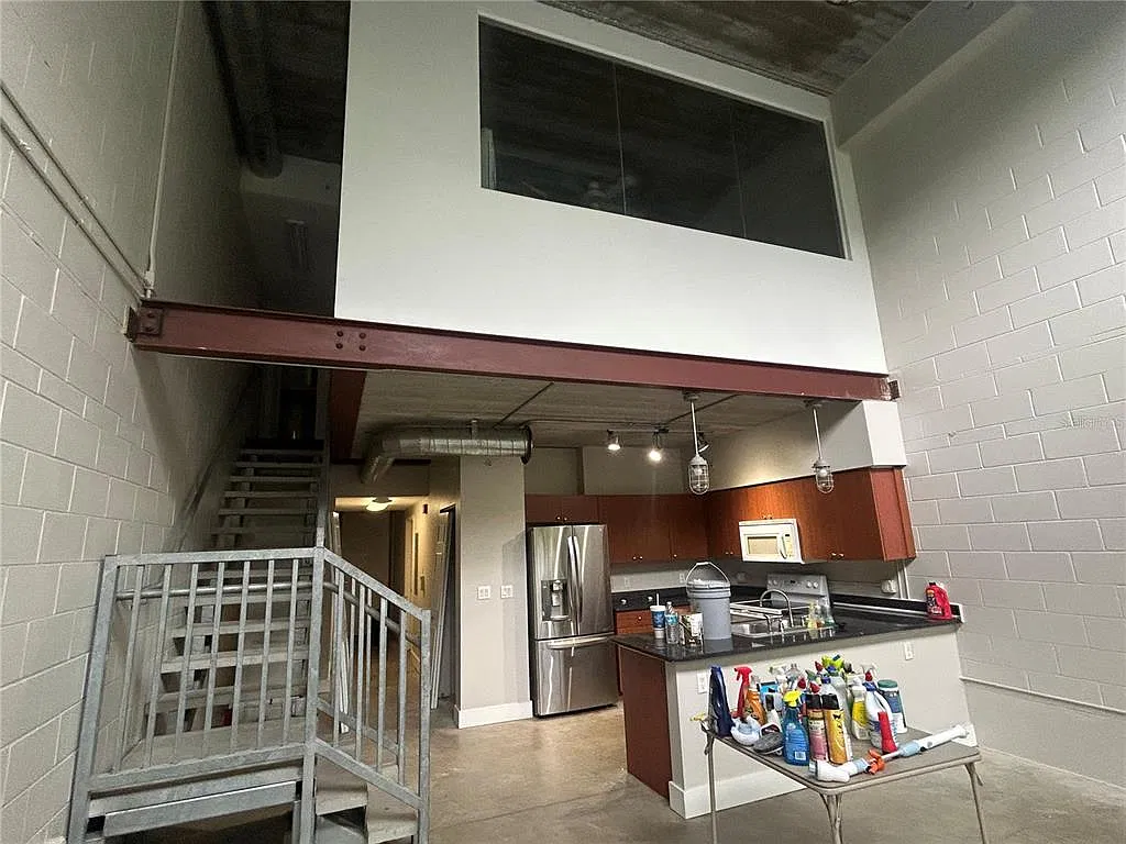 3 bed, 3.5 bath, 1400 sqft, $1,400 — Photo 3