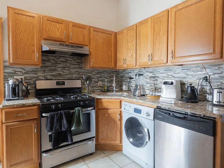 1338 W Huron St #3R — Photo 2
