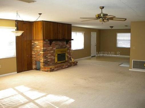 2nd image of 915 N Shore Dr