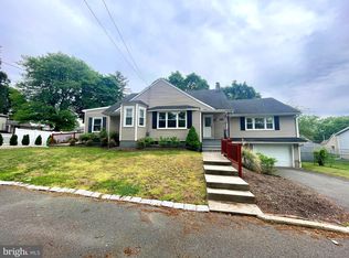 39 Mabel St, Ewing, NJ 08638