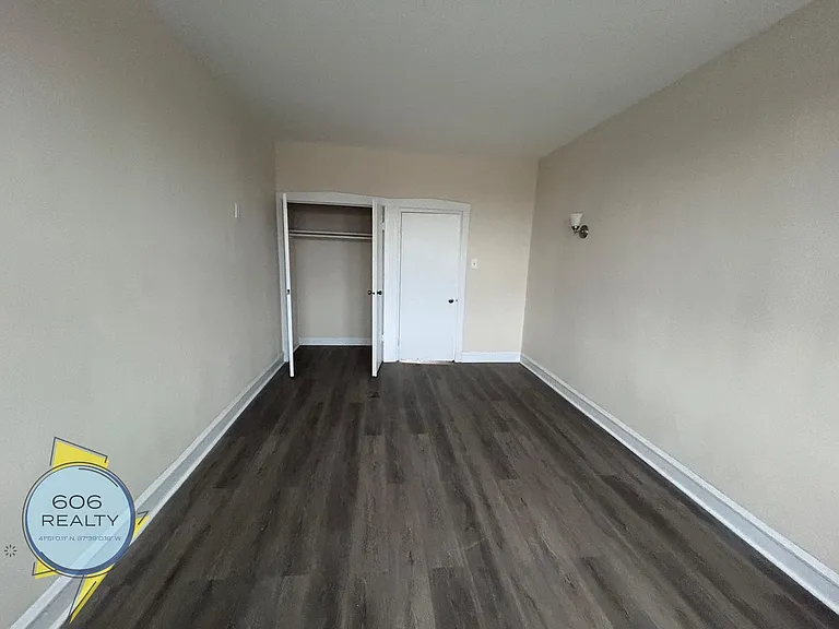 Cicero apartments! 5701-03 W Cermak Rd - 2206-2208 S 57th Ave — Photo 28