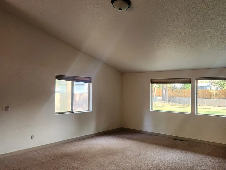 18928 River Woods Dr — Photo 10