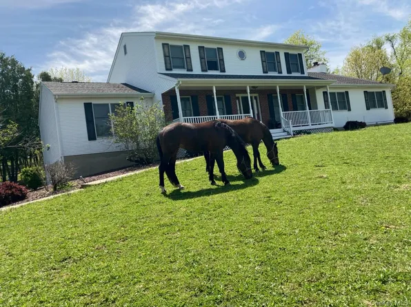 39 Blooms Corners Rd, Warwick, NY 10990
