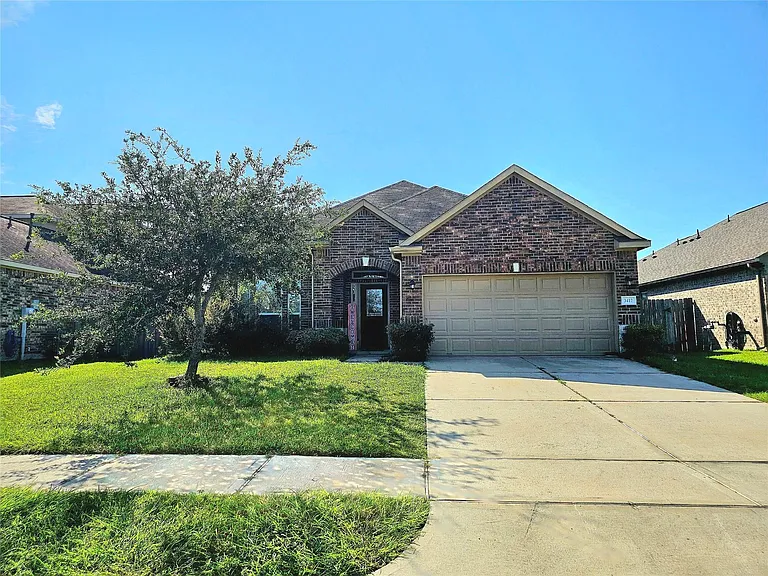 3417 Fawnwood Dr — Photo 2