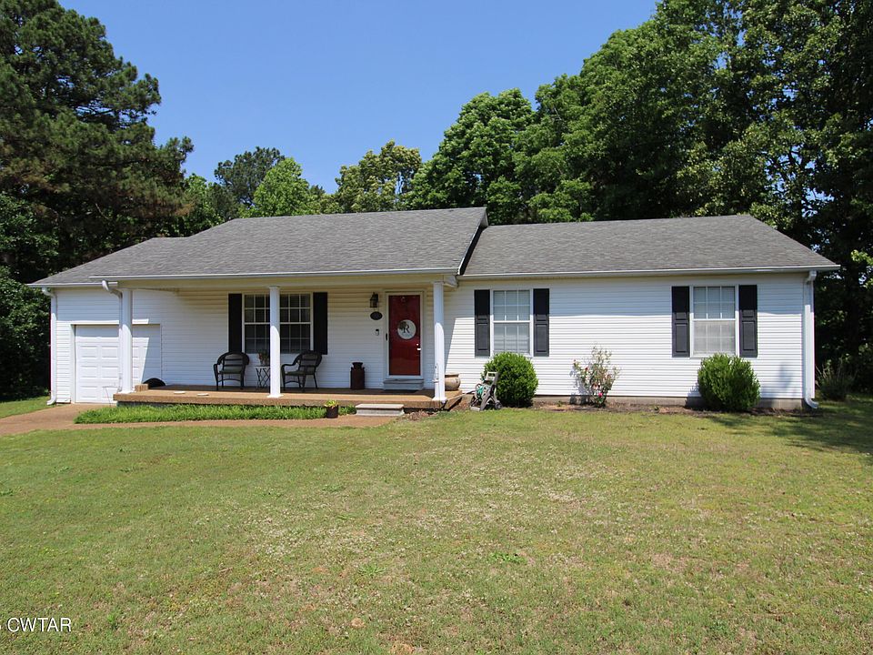 1st image of 10 Emily Dr