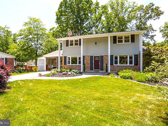 2nd image of 9213 Antelope Pl