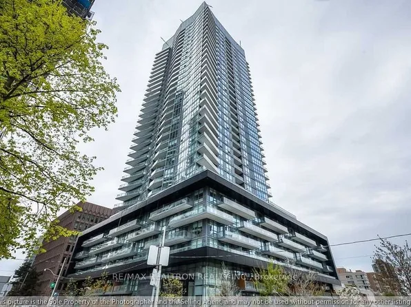30 Roehampton Ave, Toronto, ON